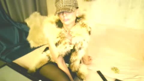 Snapshot of elizabe_th chatting on February 1, 2026, 1:48 am Elizabethangel online show from February 1, 2026, 1:48 am