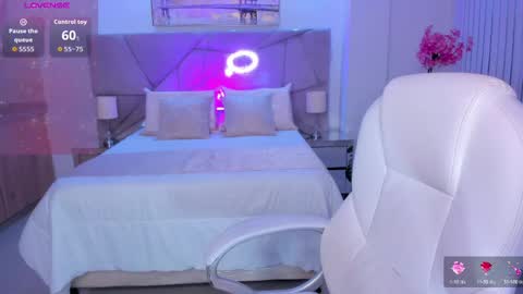 Snapshot of elizabeth_benet_ chatting on May 25, 2026, 7:20 pm elizabeth online show from May 25, 2026, 7:20 pm