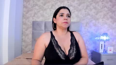 Elizabeth online show from January 10, 2025, 8:59 pm