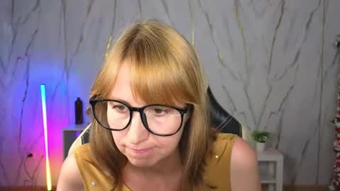 Snapshot of elizabeth_grace_ chatting on July 26, 2026, 9:27 am Elizabeth online show from July 26, 2026, 9:27 am