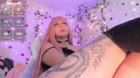    Independent Model online show from March 6, 2025, 10:36 pm