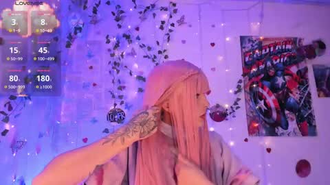    Independent Model online show from October 19, 2025, 6:30 pm