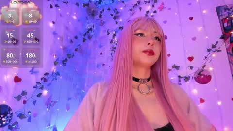    Independent Model online show from October 20, 2025, 11:32 am