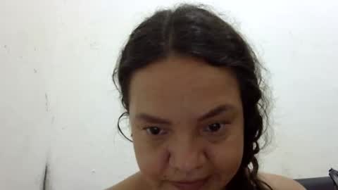 Snapshot of elizabeth_martinez_ chatting on March 19, 2026, 2:43 pm Elizabeth Martinez online show from March 19, 2026, 2:43 pm