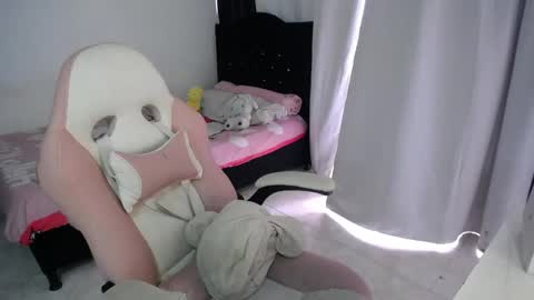  Elizabeth  online show from June 3, 2026, 8:36 pm