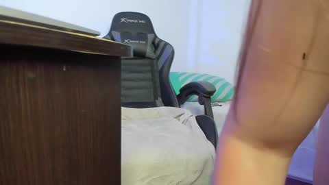 instgram aly leiv17 ---- Im model-independent online show from January 11, 2025, 12:01 am