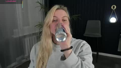 elizabethmad online show from September 11, 2025, 9:15 pm