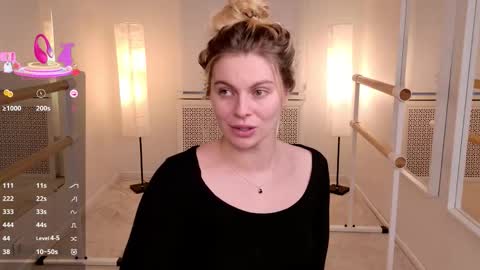 elizabethmad online show from November 13, 2025, 7:07 am