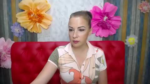 Snapshot of elizabethsho chatting on July 9, 2026, 5:39 pm ElizabethSho online show from July 9, 2026, 5:39 pm