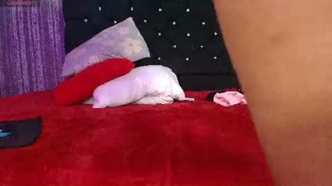 elizabetth_roman online show from June 30, 2026, 2:29 pm