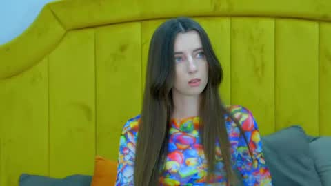 Snapshot of elizabetwilsoon chatting on January 24, 2025, 8:34 am Elizabet online show from January 24, 2025, 8:34 am