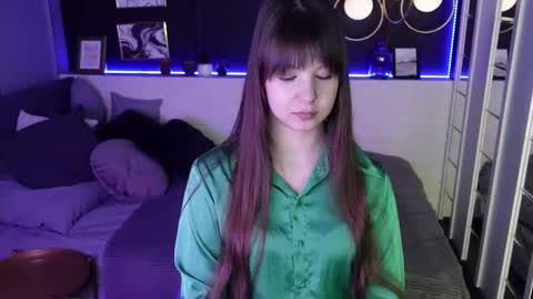 Eliza online show from February 21, 2025, 1:44 pm