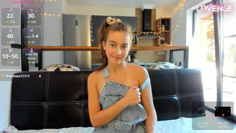 Eliz                               online show from February 21, 2026, 11:55 am