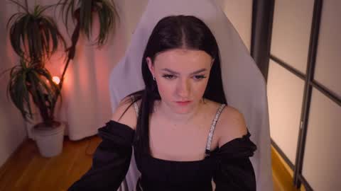 elizzza_ online show from January 25, 2025, 4:13 pm