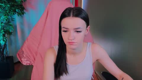 elizzza_ online show from September 26, 2025, 5:33 am