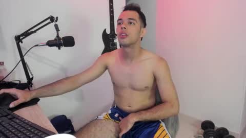 Snapshot of elkin_clark chatting on February 20, 2026, 3:12 pm Elkin Clark online show from February 20, 2026, 3:12 pm