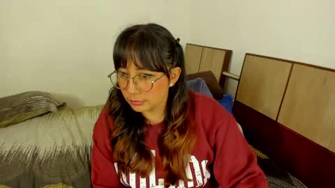 Snapshot of ella_harry chatting on May 19, 2026, 1:56 am Ella and Harry online show from May 19, 2026, 1:56 am