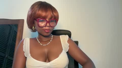 Ella online show from June 3, 2026, 10:51 am