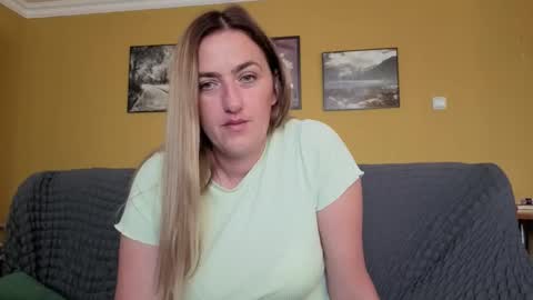 Snapshot of ella_max_live chatting on September 16, 2025, 5:41 am Ella Max online show from September 16, 2025, 5:41 am