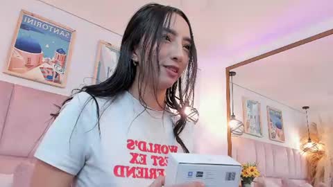 Snapshot of ella_parker_ chatting on July 25, 2026, 3:37 am Ella online show from July 25, 2026, 3:37 am