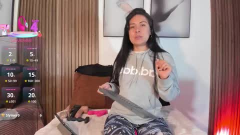 ella rouse online show from November 30, 2025, 12:42 pm