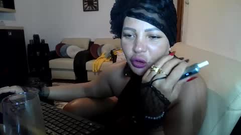 Ella online show from April 26, 2026, 6:49 pm