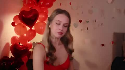 Ella online show from February 14, 2025, 7:33 pm