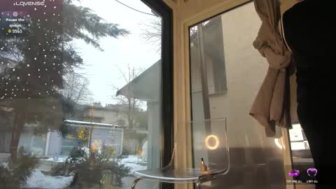 Snapshot of ella_vee chatting on February 28, 2026, 6:03 am ella_vee online show from February 28, 2026, 6:03 am