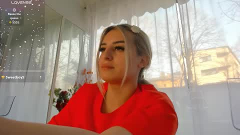 Snapshot of ella_vee chatting on March 16, 2026, 5:55 am ella_vee online show from March 16, 2026, 5:55 am