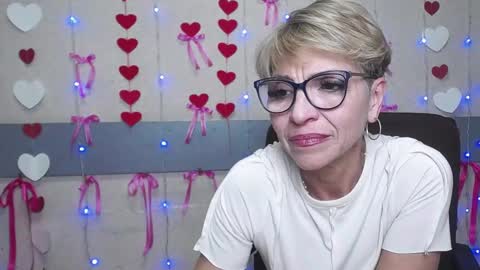 EllaBonito online show from March 7, 2025, 4:44 pm