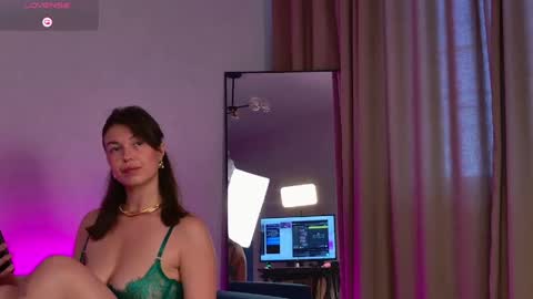 ellacanny online show from May 23, 2026, 5:23 am