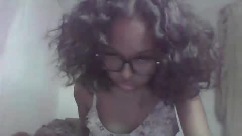 Snapshot of ellah245 chatting on February 20, 2026, 2:52 am ellah245 online show from February 20, 2026, 2:52 am