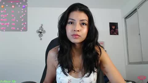 Snapshot of ellajonz chatting on June 3, 2026, 3:31 am Ella Amoneth online show from June 3, 2026, 3:31 am