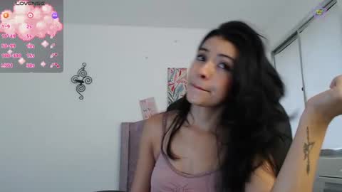 Snapshot of ellajonz chatting on June 29, 2026, 7:47 pm Ella Amoneth online show from June 29, 2026, 7:47 pm