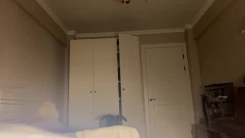 Snapshot of ellamenas chatting on October 2, 2025, 6:37 pm Ella online show from October 2, 2025, 6:37 pm