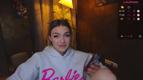 ellamilla online show from January 6, 2025, 11:29 am