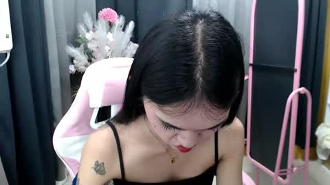 ELLA online show from April 17, 2026, 2:42 pm