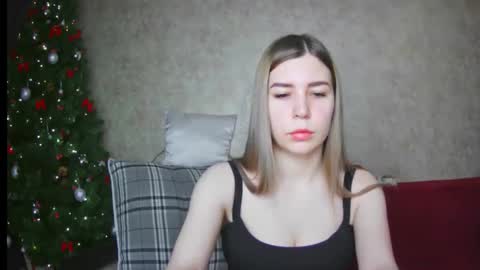 Snapshot of ellanuar chatting on January 9, 2025, 2:01 am EllaNuar online show from January 9, 2025, 2:01 am