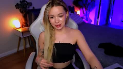 Ella online show from March 12, 2026, 6:19 am