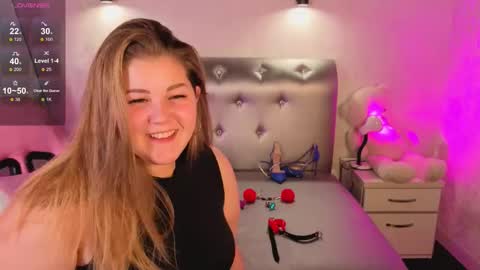 Scarlet online show from October 15, 2025, 8:14 am