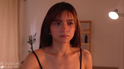 Linda Restrepo online show from February 1, 2025, 9:51 pm