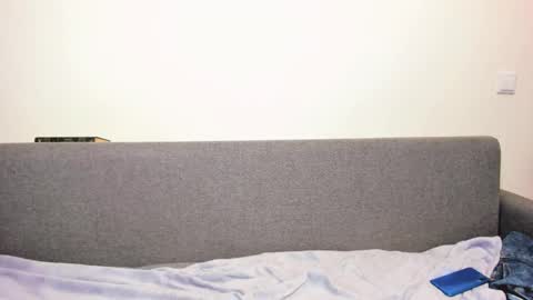 ellen_flow online show from February 8, 2025, 9:15 pm