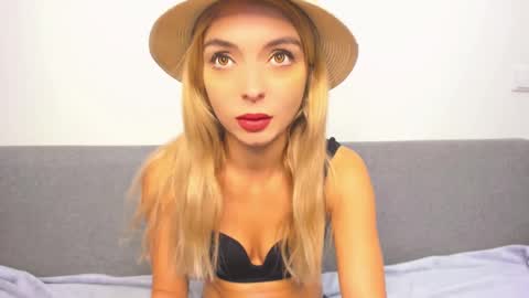 ellen_flow online show from February 15, 2025, 7:06 pm