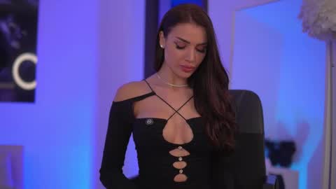 EllenKarter online show from February 2, 2026, 4:44 am