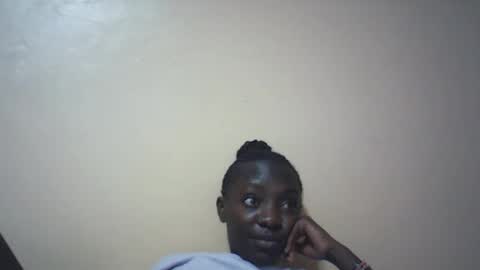 aishamalia online show from November 15, 2025, 9:17 am