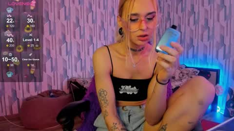 Ellie online show from January 5, 2025, 10:21 am