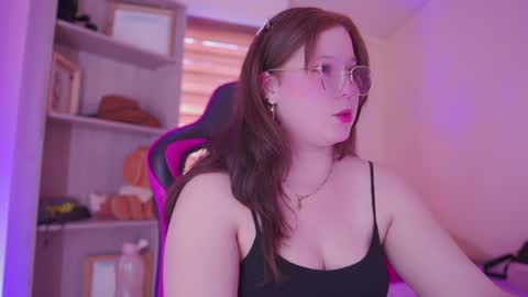 ellie_doll_ online show from July 21, 2026, 6:43 pm