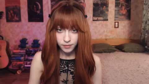 Snapshot of ellie_friendly chatting on September 17, 2025, 11:17 pm ellie_friendly online show from September 17, 2025, 11:17 pm