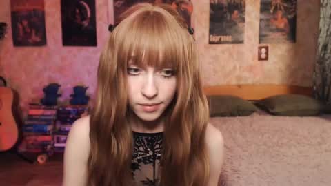 Snapshot of ellie_friendly chatting on October 28, 2025, 1:14 pm ellie_friendly online show from October 28, 2025, 1:14 pm