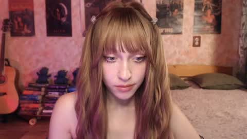 ellie_friendly online show from July 22, 2026, 1:30 am